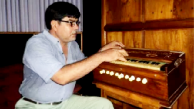 হামলা মামলায় গ্রেপ্তার অবস্থায় হৃদরোগে আক্রান্ত হয়ে প্রলয় চাকীর মৃত্যু